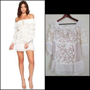 NWOT For Love & Lemons Carolina Off Shoulder Lace Dress White, Size Medium